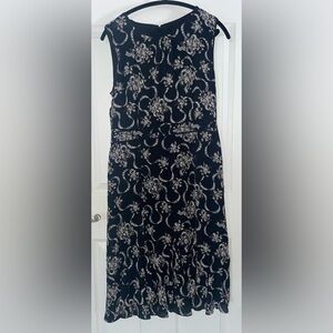 Talbots Black and White Patterned Sleeveless Midi Dress Size 10